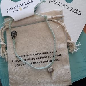 Pura Vida Green Palm Tree